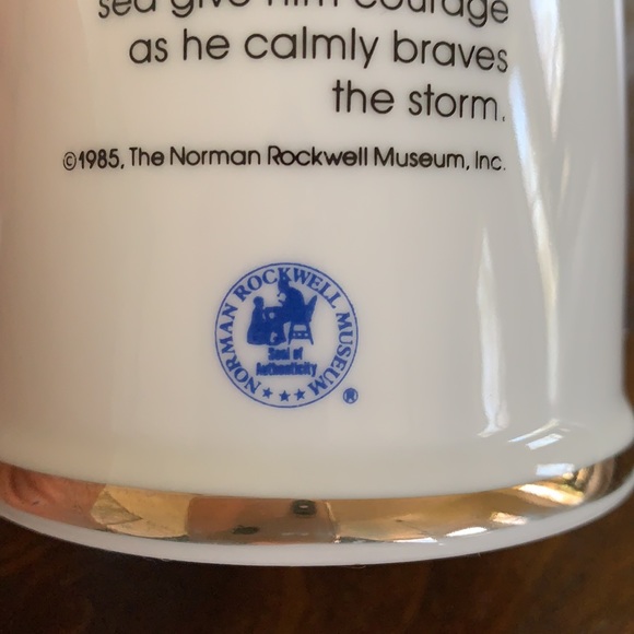 Norman Rockwell “Braving the Storm” Mug - Picture 4 of 4